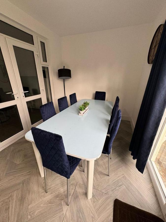Smart Guest Rooms Fast Access To Central London Via Piccadilly Line New Southgate المظهر الخارجي الصورة
